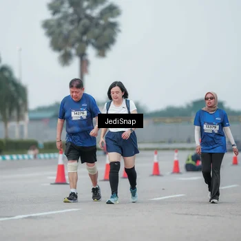 Runner Photo 7551416