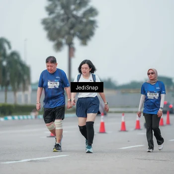 Runner Photo 7551421