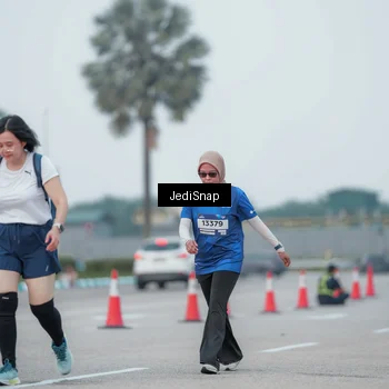 Runner Photo 7551427