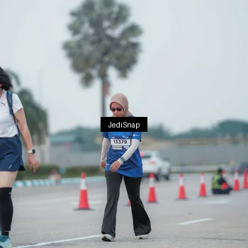 Runner Photo 7551431