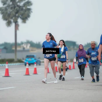 Runner Photo 7551437