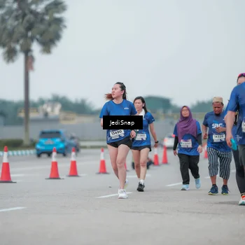Runner Photo 7551438