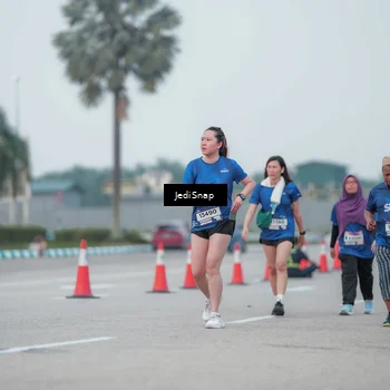 Runner Photo 7551444