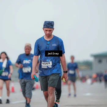 Runner Photo 7551449
