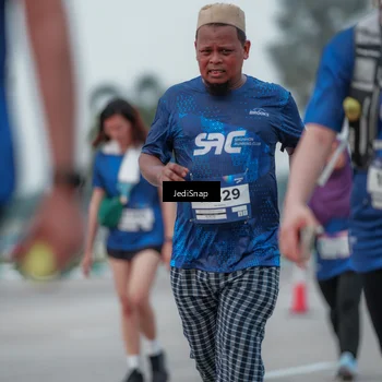 Runner Photo 7551461