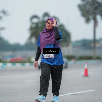 Runner Photo 7551469