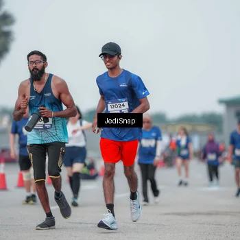 Runner Photo 7551473