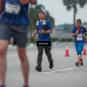 Runner Photo 7551482