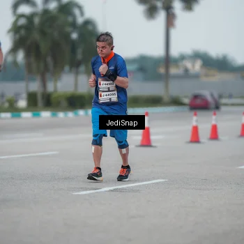 Runner Photo 7551488
