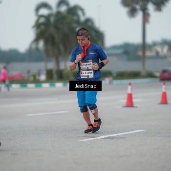 Runner Photo 7551489