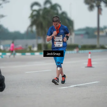 Runner Photo 7551492
