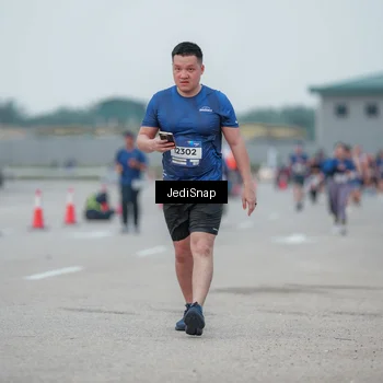 Runner Photo 7551493