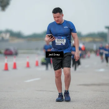 Runner Photo 7551499