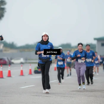 Runner Photo 7551504