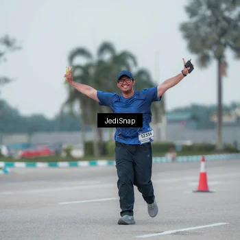Runner Photo 7551510
