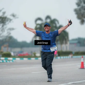 Runner Photo 7551516