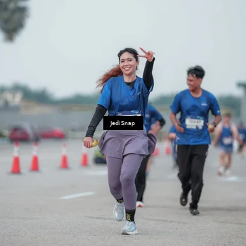 Runner Photo 7551519