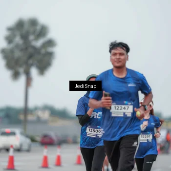 Runner Photo 7551549