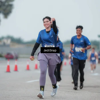 Runner Photo 7551554