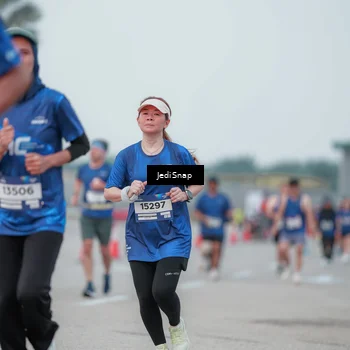 Runner Photo 7551557