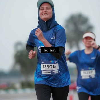 Runner Photo 7551566