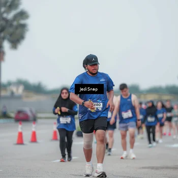 Runner Photo 7551572