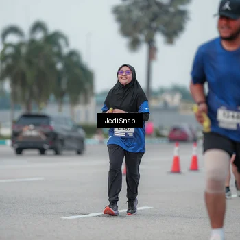 Runner Photo 7551585