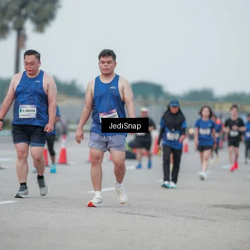 Runner Photo 7551594