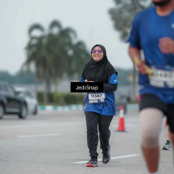 Runner Photo 7551598