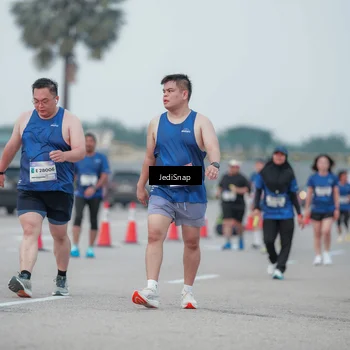Runner Photo 7551600