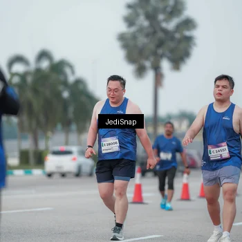 Runner Photo 7551603