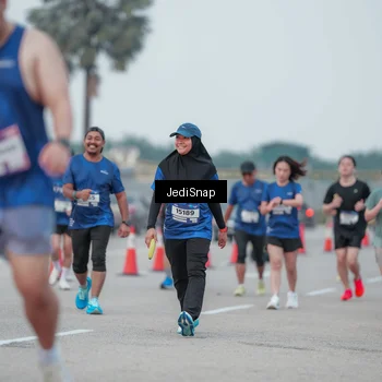 Runner Photo 7551610