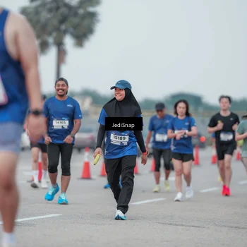 Runner Photo 7551612