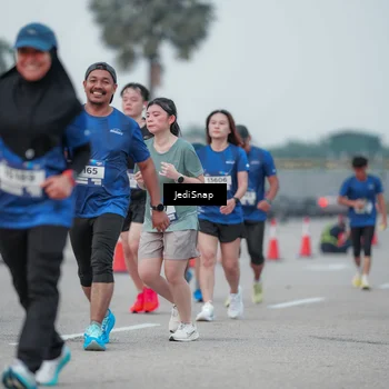 Runner Photo 7551632