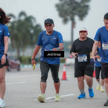 Runner Photo 7551645