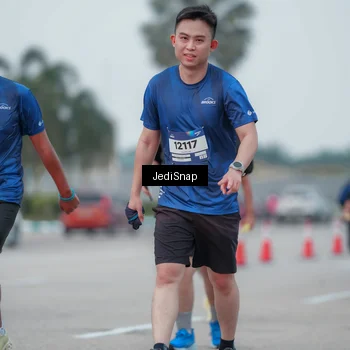 Runner Photo 7551653