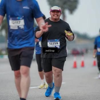 Runner Photo 7551656