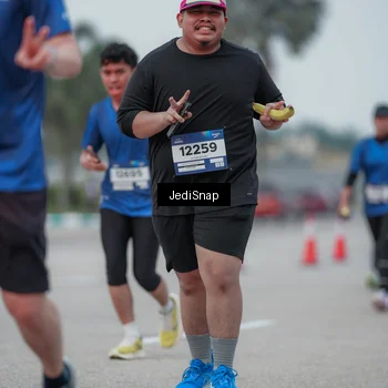 Runner Photo 7551658