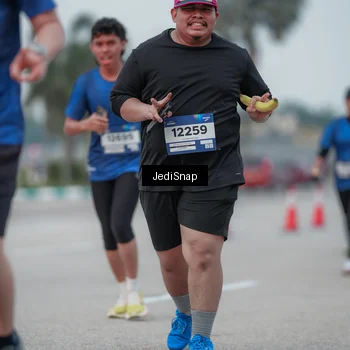 Runner Photo 7551661