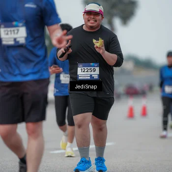 Runner Photo 7551662