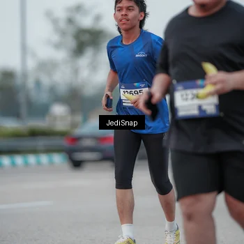 Runner Photo 7551665