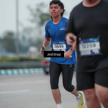 Runner Photo 7551669
