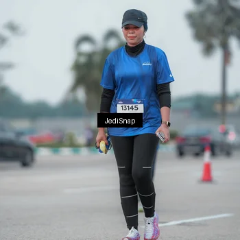Runner Photo 7551682