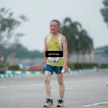 Runner Photo 7551694