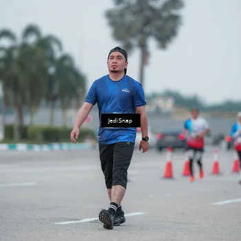 Runner Photo 7551696