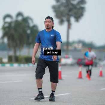 Runner Photo 7551697