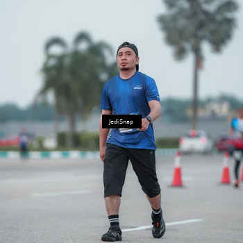 Runner Photo 7551699