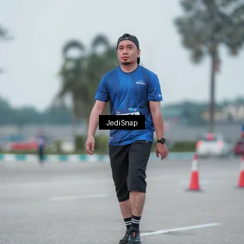 Runner Photo 7551702