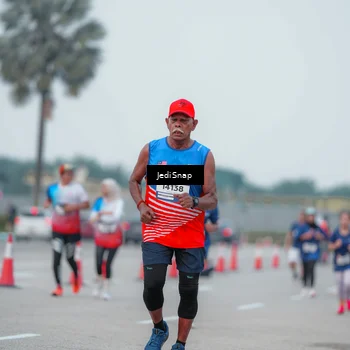 Runner Photo 7551705