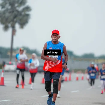 Runner Photo 7551706